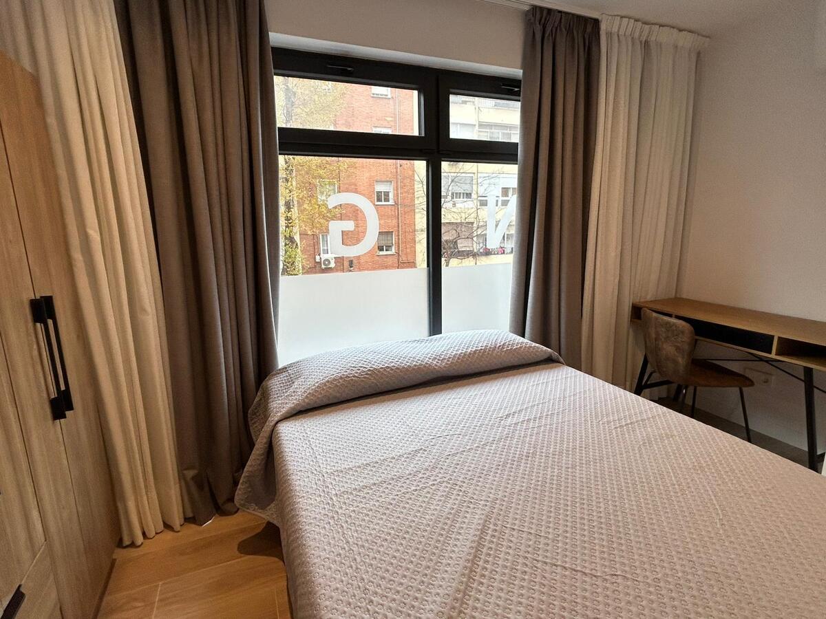 MITRA Sarria Living Suite 2 - 0